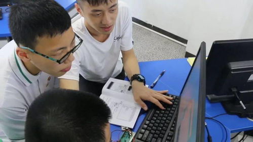 汽車電子技術應用專業(yè) 引領未來出行的北斗智能駕駛與物聯(lián)網(wǎng)技術服務